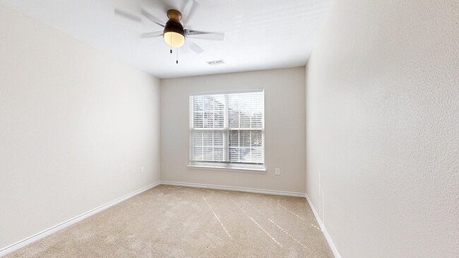 Interior Photo - Ridge at Blue Hills