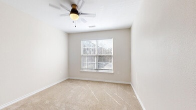 Interior Photo - Ridge at Blue Hills