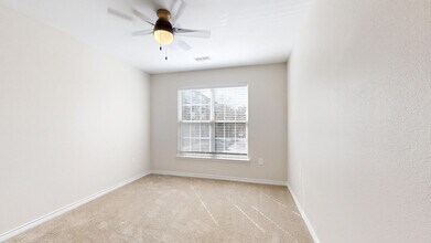Interior Photo - Ridge at Blue Hills