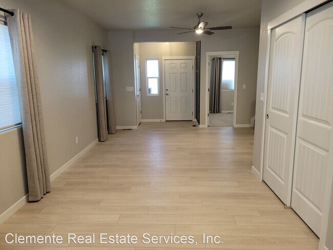 Building Photo - 3 br, 4 bath House - 5281 Palomino Ranch P...