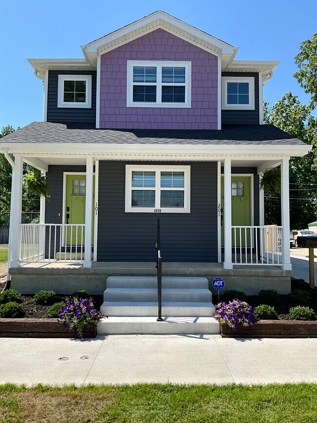 Atractivo exterior - 1515 W Main St