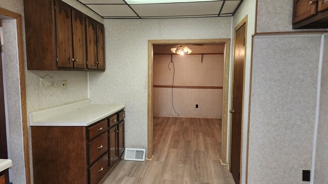 Building Photo - 615 Bigler Ave