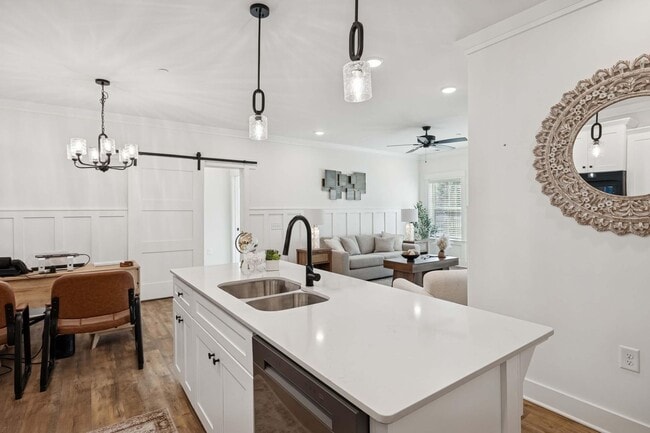 Building Photo - The Emerson at Commonwealth