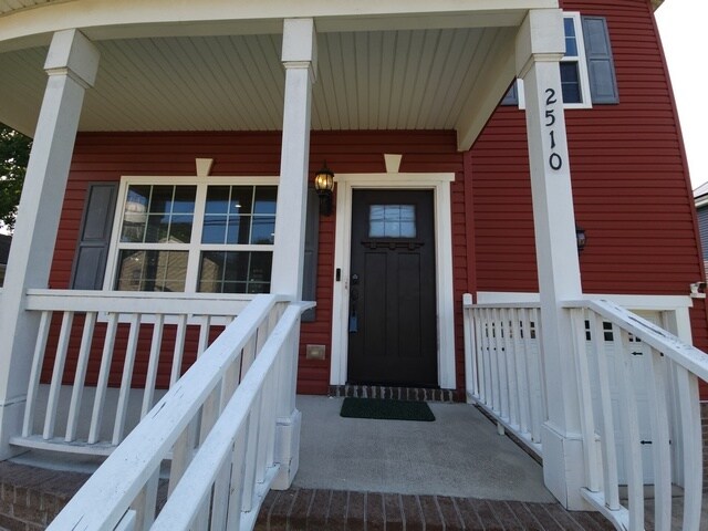 Building Photo - 2510 Chestnut St