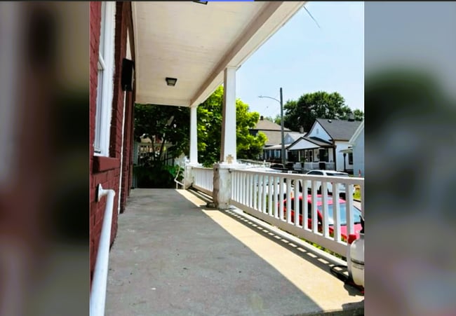 Foto del edificio - 530 Tauromee Ave