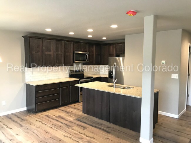Building Photo - Brand New 3 Bed, 2.5 Bath Duplex