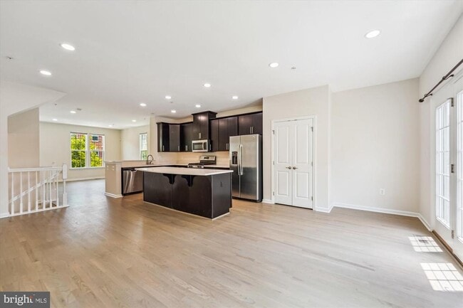 Building Photo - 5313 Smith's Cv Ln