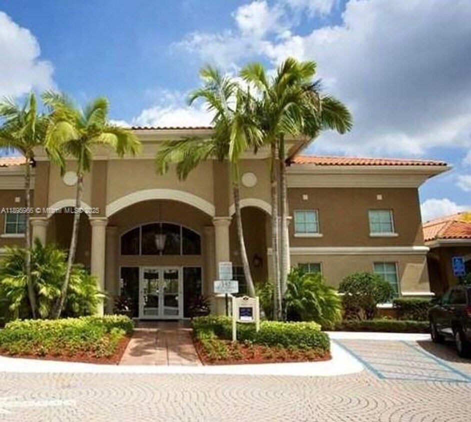 Foto principal - 230 SW 117th Terrace