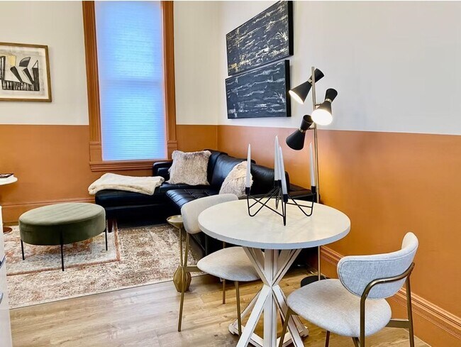 Foto del edificio - Studio Loft in Historic Downtown Provo!