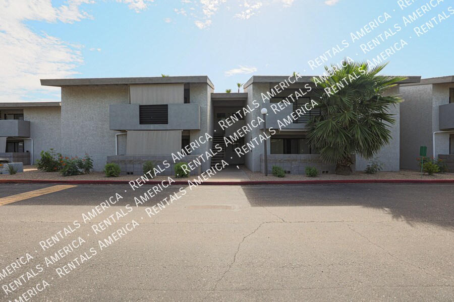 Foto principal - 6480 N 82nd St