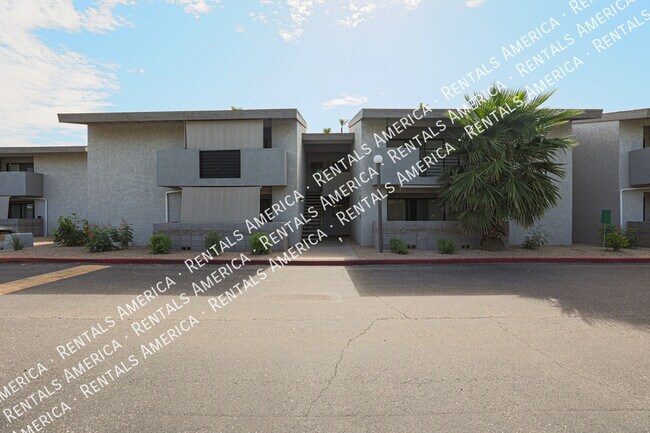 Building Photo - 6480 N 82nd St