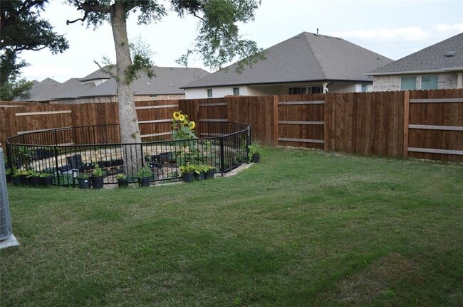 Foto del edificio - 2316 Bravo Pass