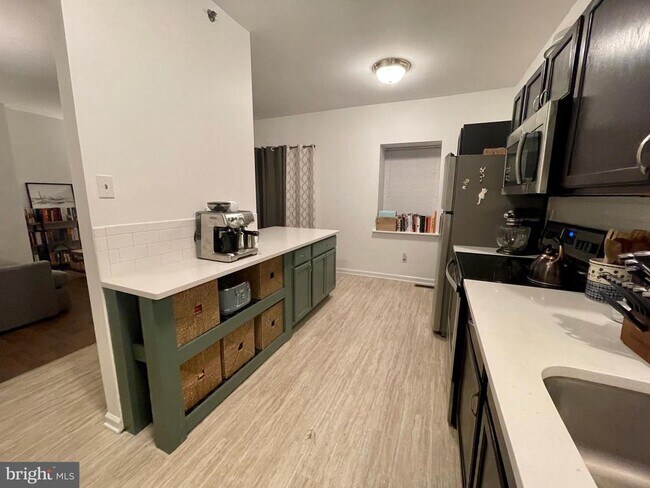 Foto del edificio - 301 N Darlington St