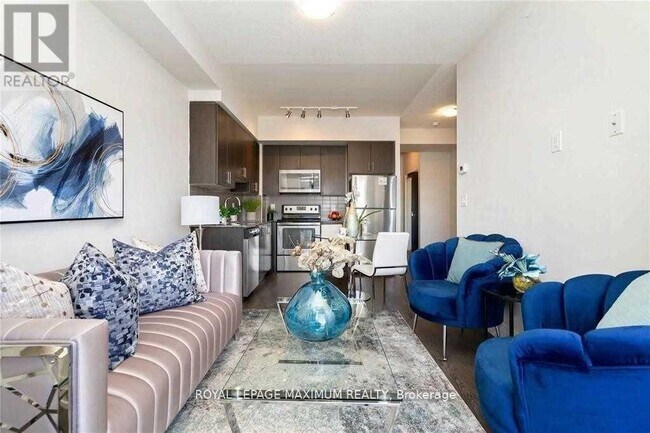 Photo du bâtiment - 3700 Hwy 7