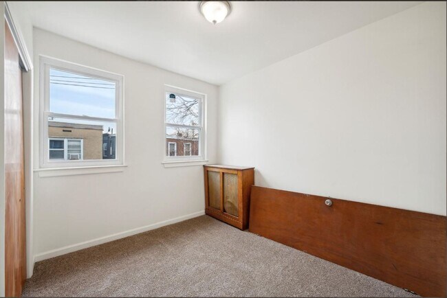Building Photo - 6202 Reedland Street