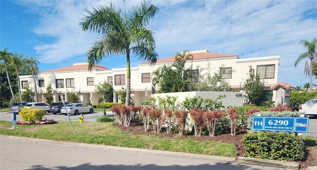 Foto del edificio - 6290 Bahia Del Mar Cir N