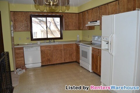 Foto del edificio - 3400 E 112th St