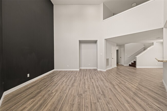 Foto del edificio - 12819 Wisteria Park Dr
