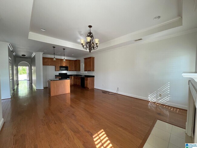 Building Photo - 326 Creekside Ln