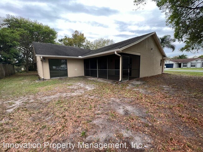 Building Photo - 4 br, 2 bath House - 931 Delano Court