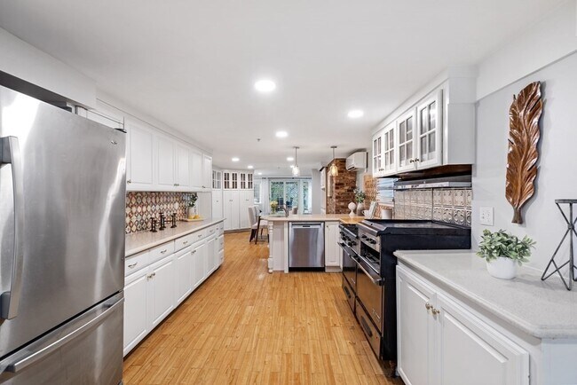 Foto del edificio - 3 Mount Vernon Sq