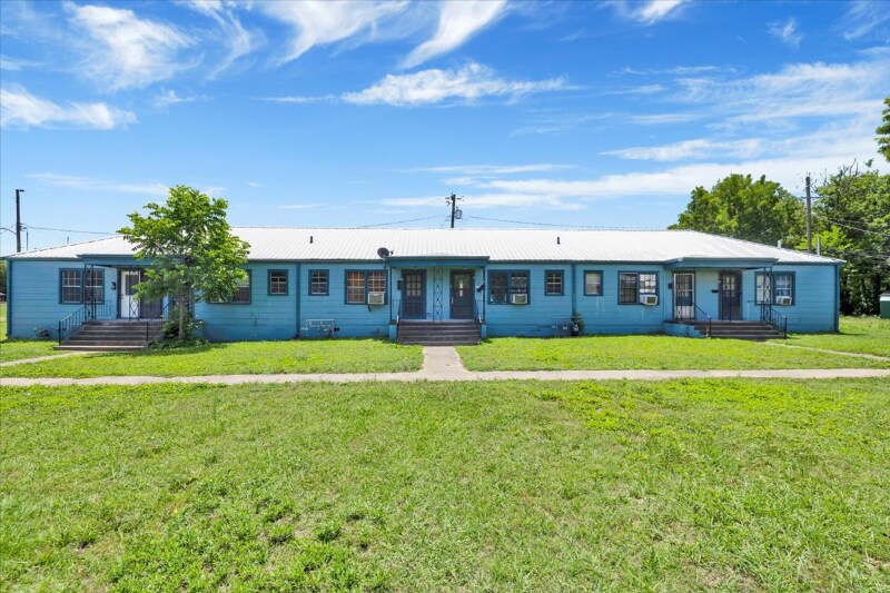 Primary Photo - 3005 Ave J