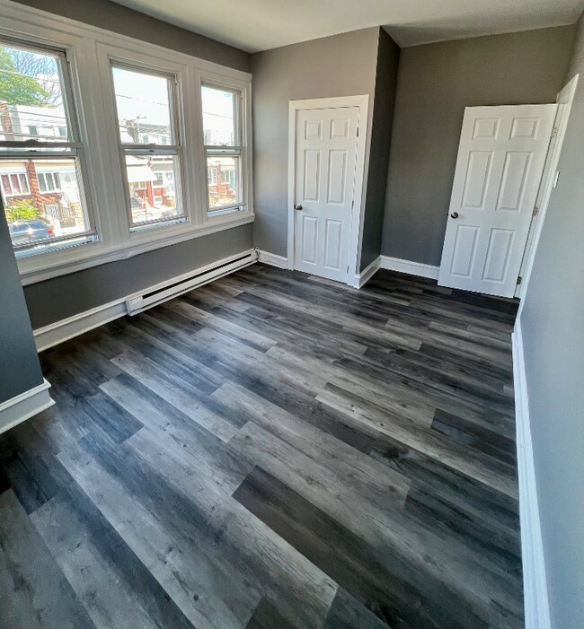 Foto del edificio - 904 E Tioga St