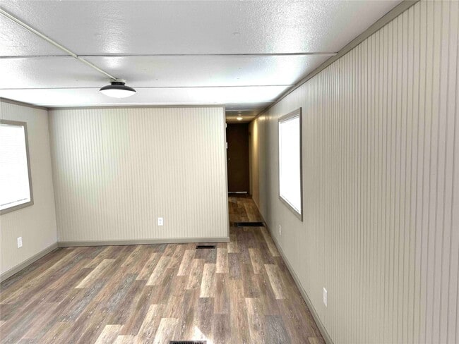 Building Photo - 1718 W Dumble St