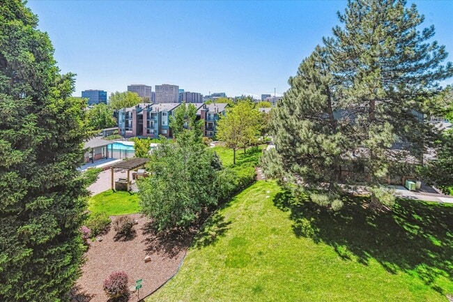 Foto del edificio - 7420 E Quincy Ave