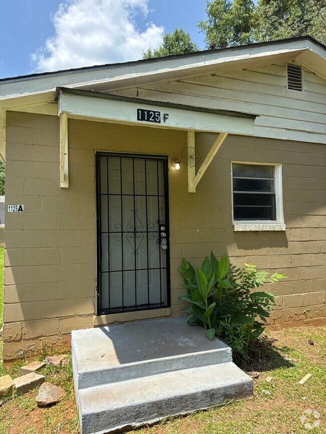 Building Photo - 1125 Dewey St