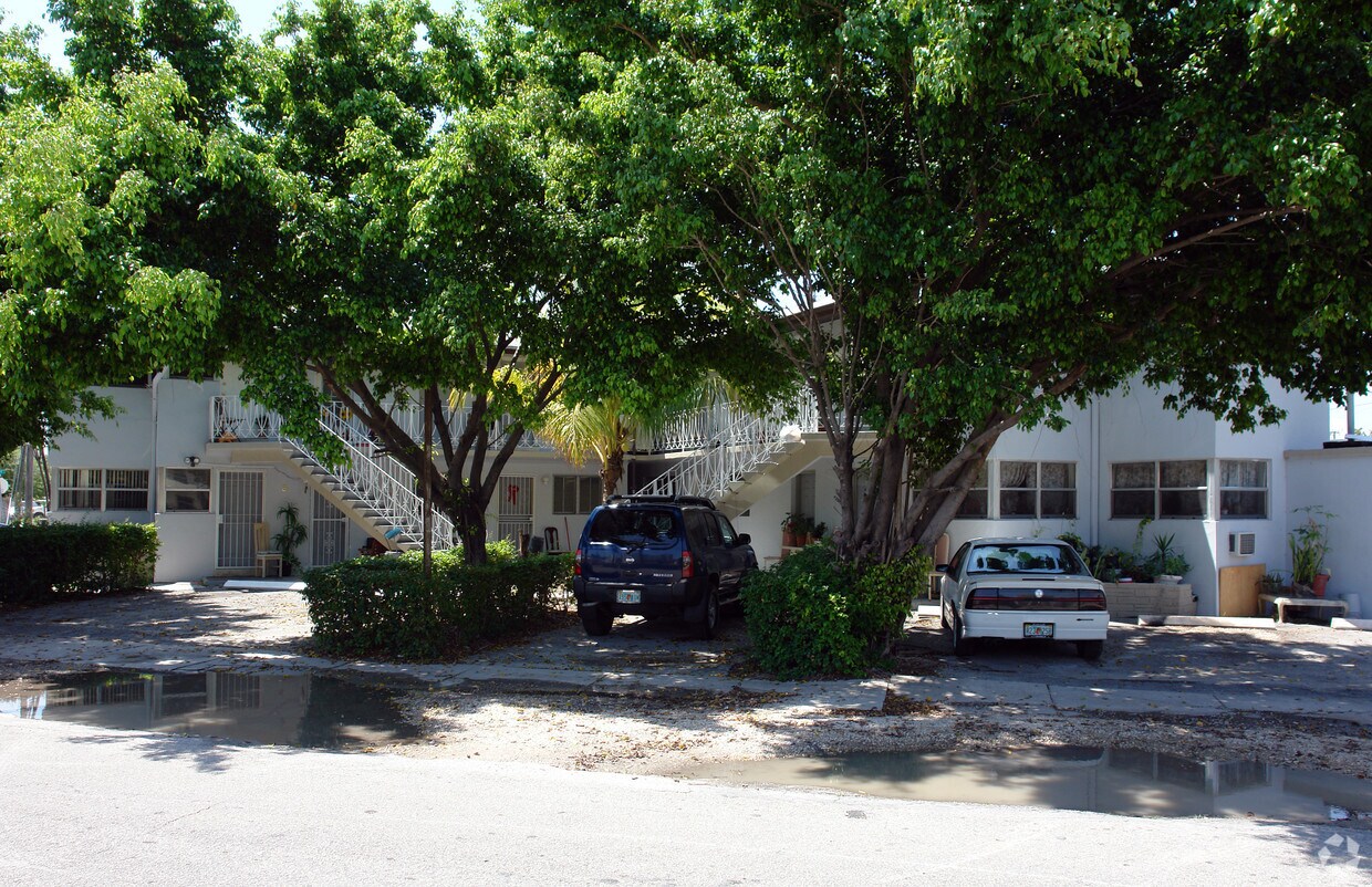 Primary Photo - 1660 NW 15th Rd