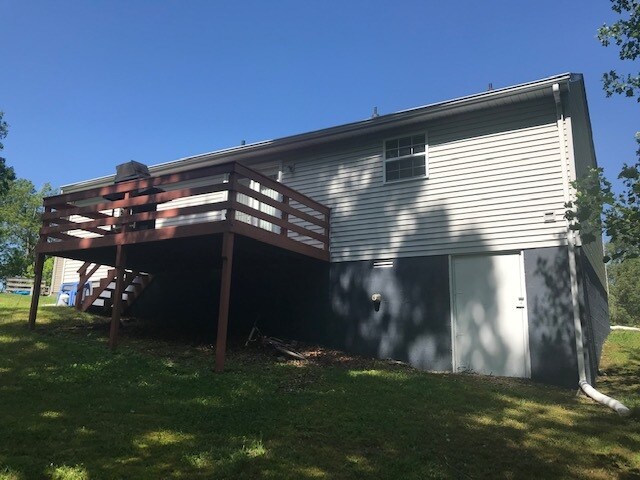 Building Photo - 527 Bellwood St