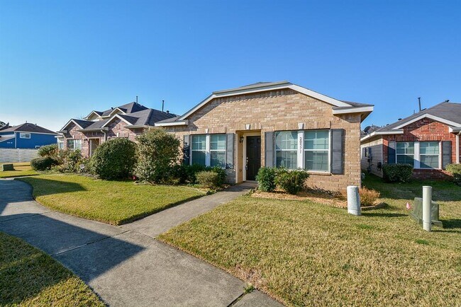 Foto del edificio - 20571 Sycamore Crest Ln