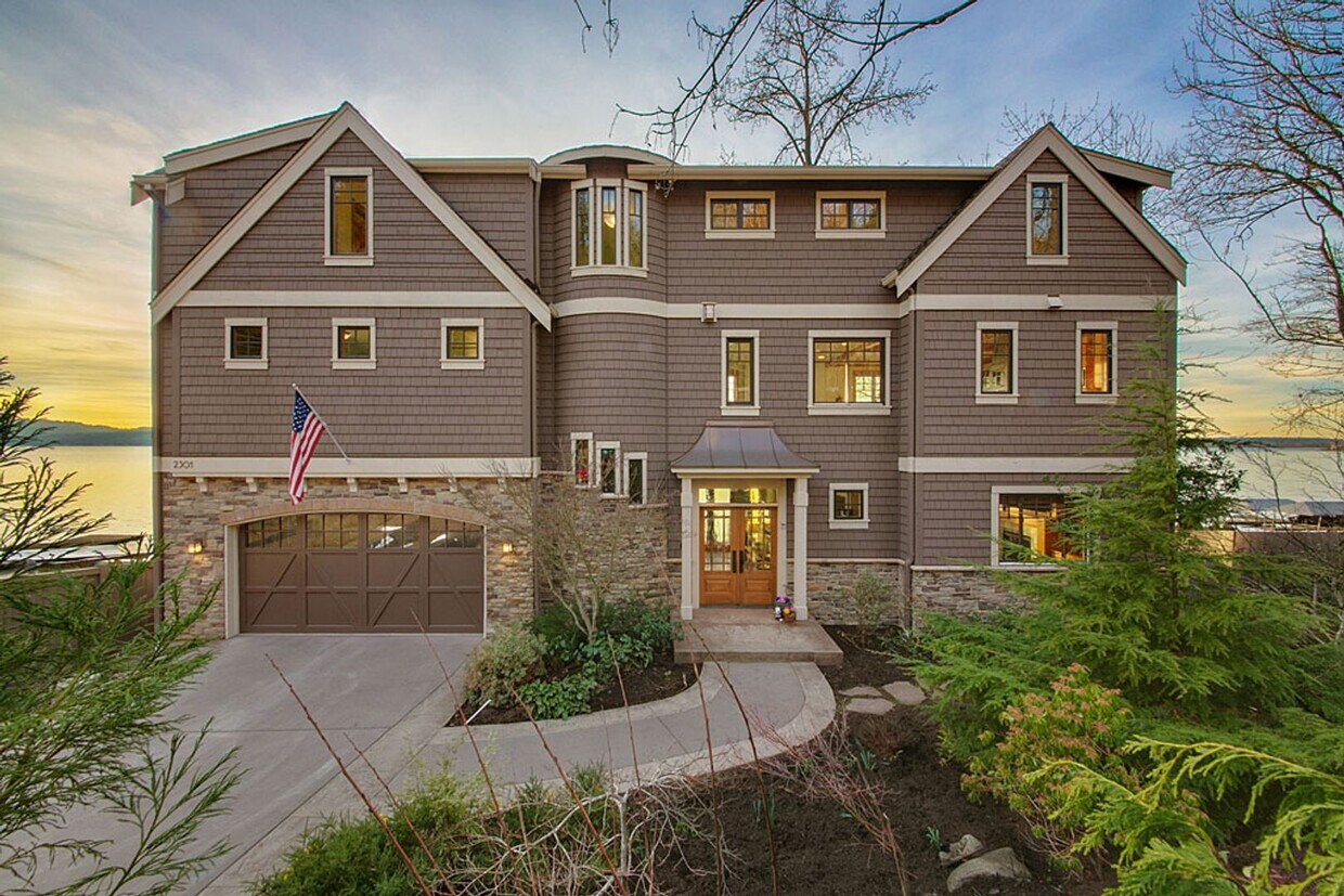 Foto principal - 3bd/3.75ba Sammamish Home