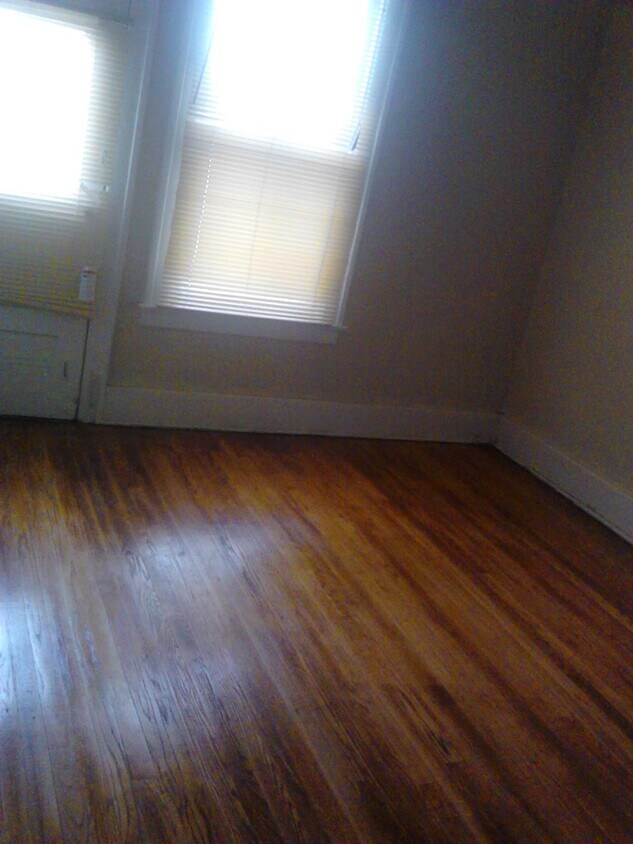habitación - 3041 Clements St