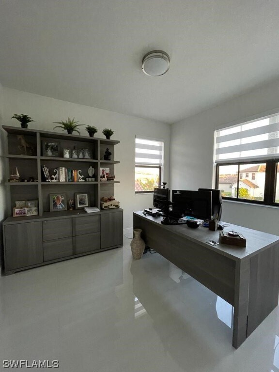 Foto del edificio - 5487 Cassidy Ln