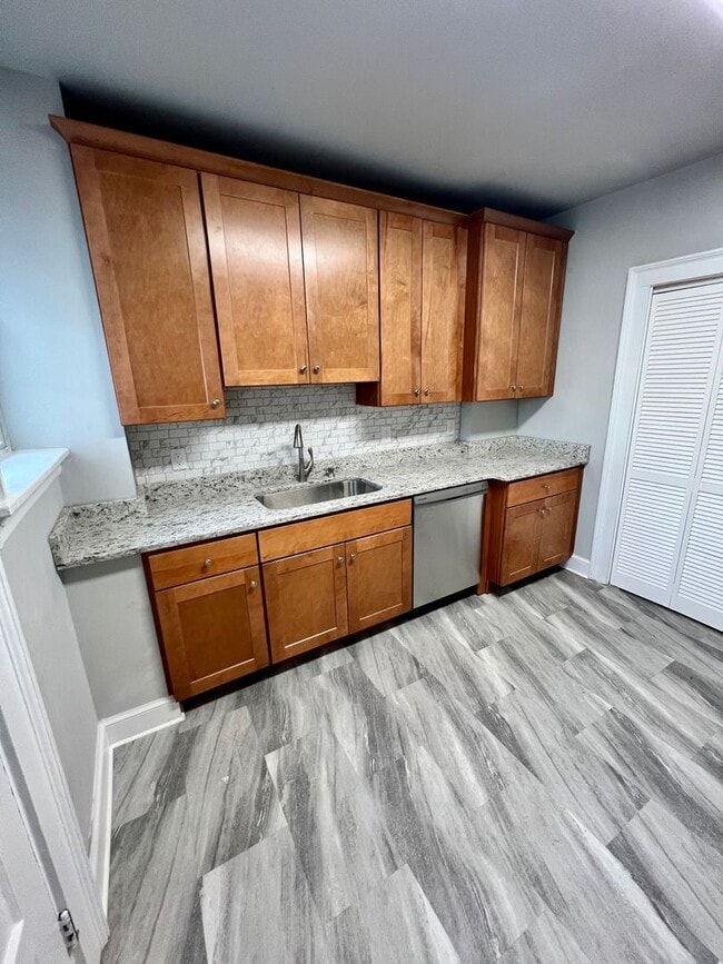 Foto del edificio - 402 N Sheppard St