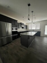 Building Photo - 1619 Running Deer Dr