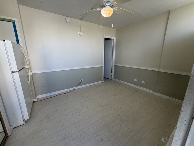 Foto del edificio - 2421 Ala Wai Blvd