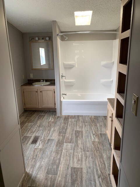 Foto del edificio - 207 S Ash St