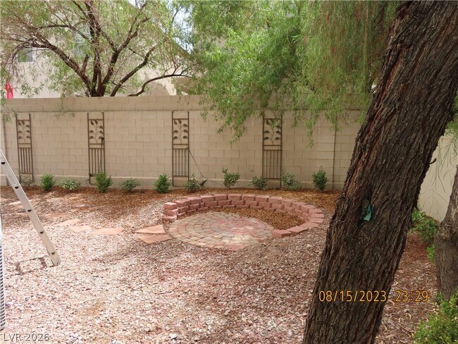 Foto del edificio - 1561 Tillman Falls Ave