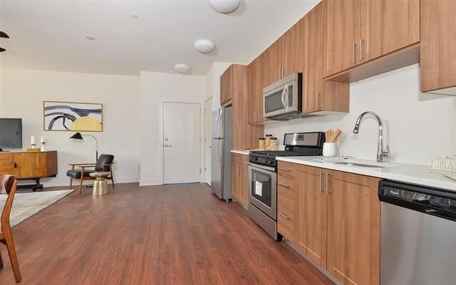 Foto del edificio - 532 Jersey Ave