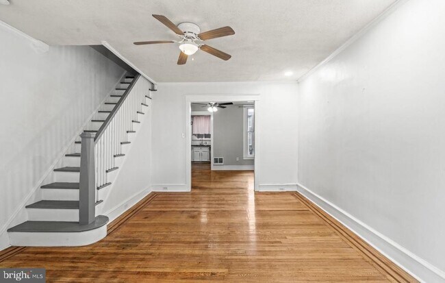 Foto del edificio - 6813 Ditman St