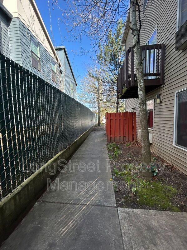 Foto del edificio - 3317 SE 122nd Ave