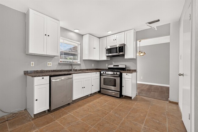 Foto del edificio - 10814 Parkland Woods Dr