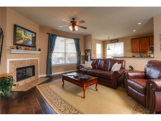 Foto del edificio - 3423 Shiraz Loop