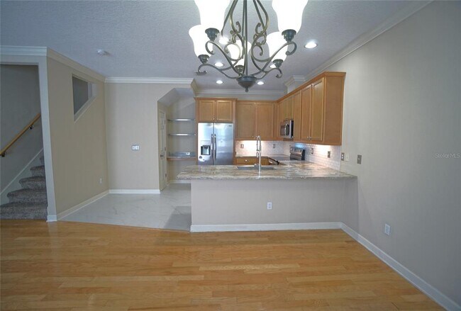 Building Photo - 111 S Melville Ave