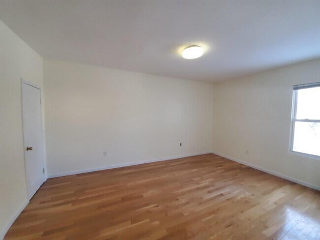Foto del edificio - 4213 Park Ave
