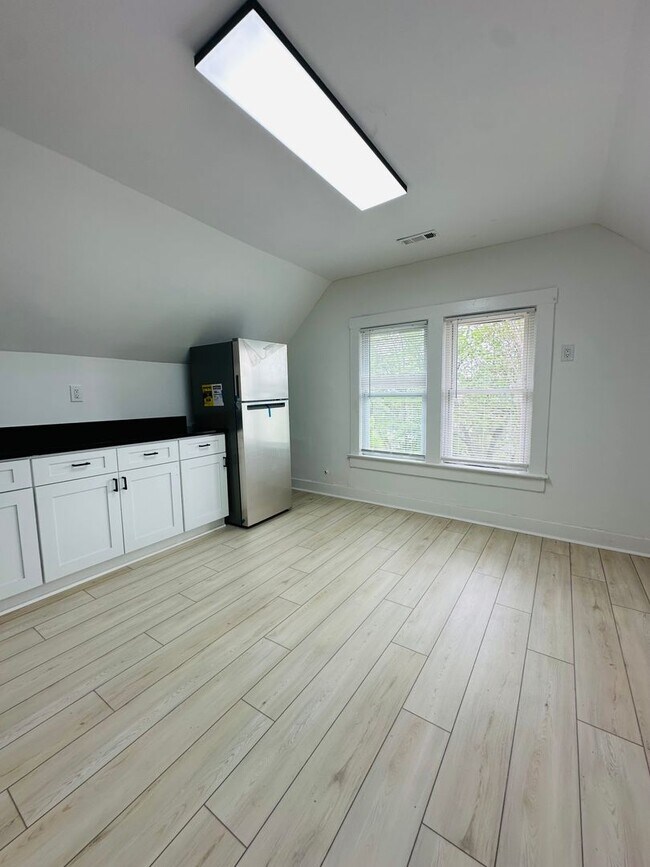 Foto del edificio - 4014 Cypress Ave