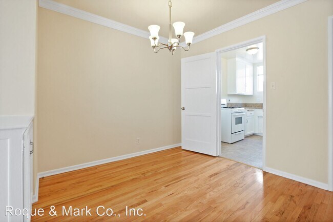 Building Photo - 1 br, 1 bath Apartment - 3144-3152 So. Bar...